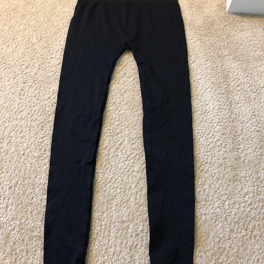 Black leggings/tights